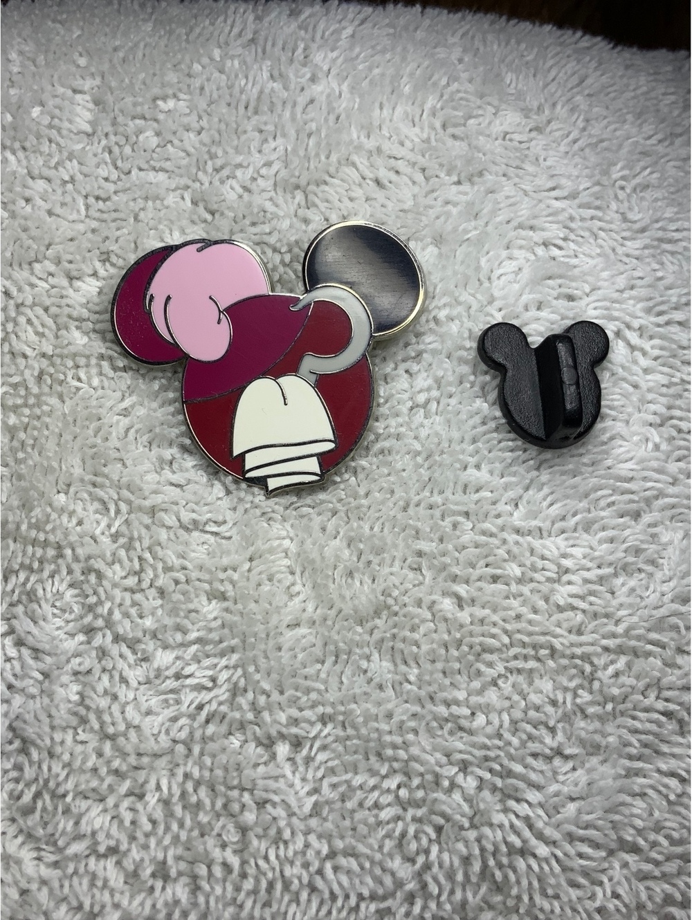 Disney Villains Captain Hook Mickey Icon Mystery Pin